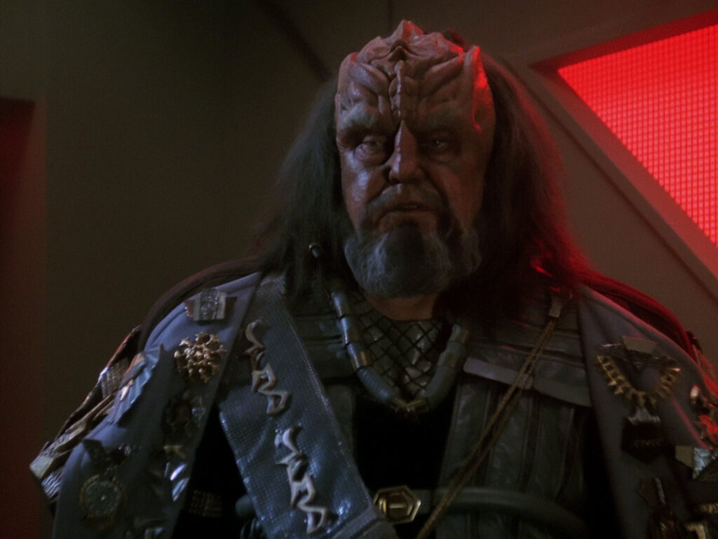 The Klingons: A Code, or a Costume? (Race Spotlight)
