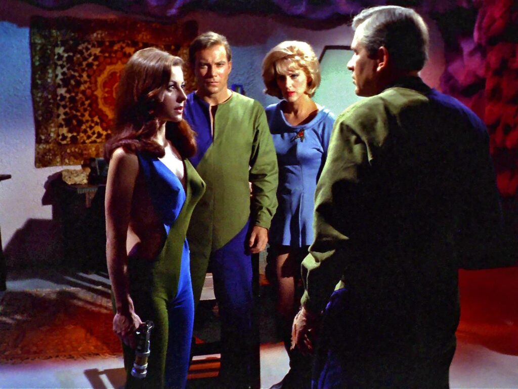 Star Trek: TOS - What Are Little Girls Made Of? (S01E07)