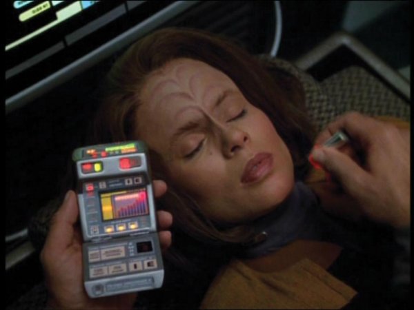 Tricorder in use